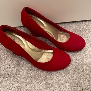 Red suede fabric worn once
